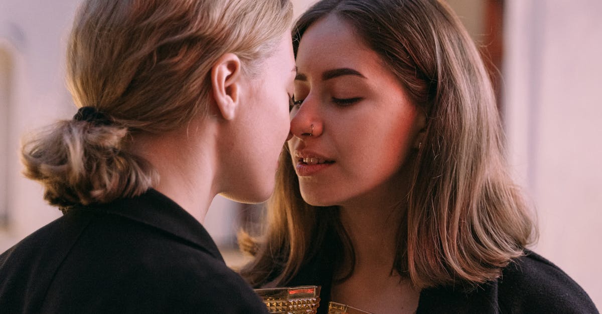 découvrez les meilleures applications de rencontres pour trouver l'amour ou des amis. explorez un monde de connexions intéressantes et d'idées de rencontres, adaptées à tous les goûts et préférences. inscrivez-vous dès aujourd'hui et commencez votre aventure amoureuse en ligne!