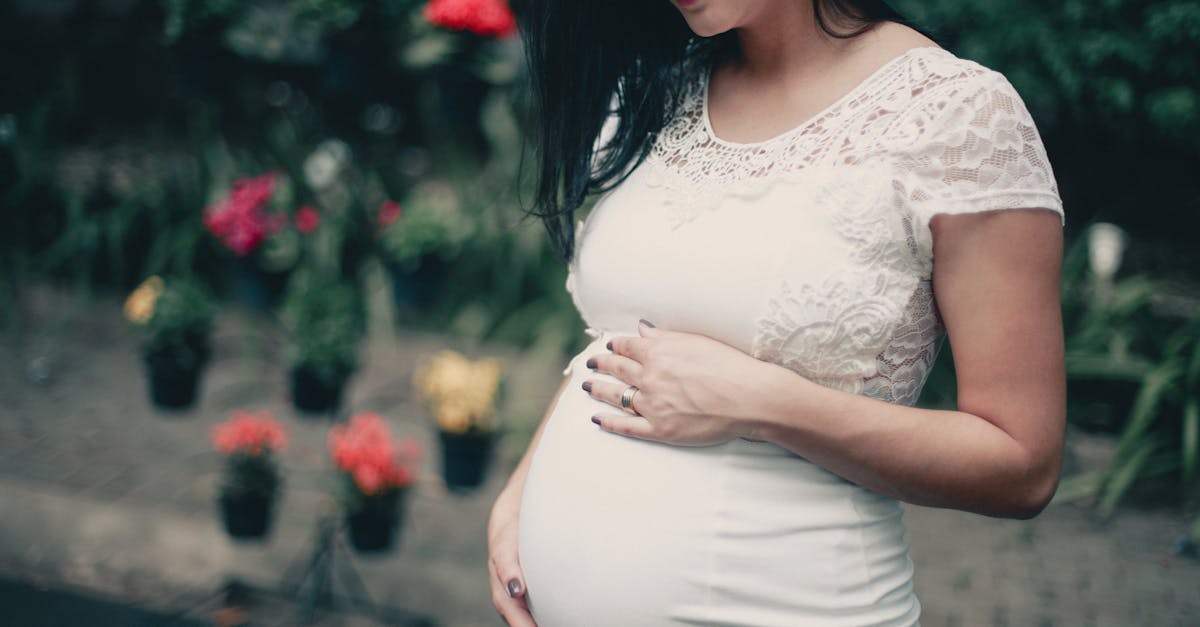 découvrez tout ce qu'il faut savoir sur la grossesse : les étapes clés, les conseils de santé, les changements physiques et émotionnels, ainsi que les astuces pour un parcours serein vers la maternité.