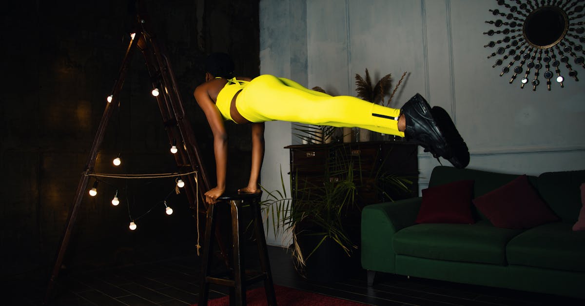 découvrez le plaisir du chair yoga, une pratique accessible qui allie relaxation et renforcement musculaire, idéale pour tous les âges. améliorez votre flexibilité et votre bien-être sans avoir besoin de vous mettre au sol.