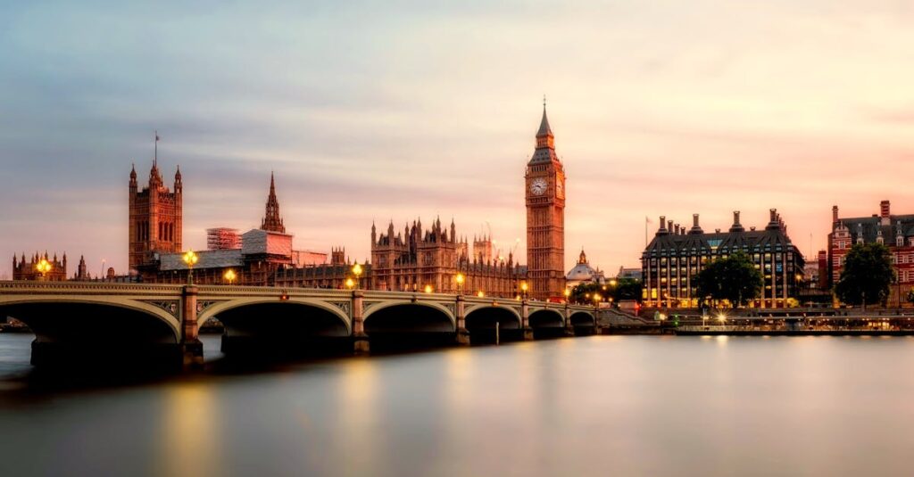 découvrez des destinations pas chères pour vos prochaines vacances ! explorez des lieux magnifiques sans vous ruiner. parfait pour les voyageurs soucieux de leur budget.