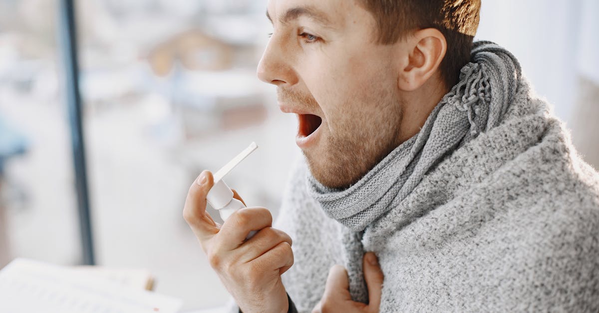 découvrez des conseils et des traitements efficaces contre l'herpès labial (cold sore). apprenez comment soulager les symptômes, réduire les poussées et prévenir les récidives avec des remèdes maison et des solutions médicales.