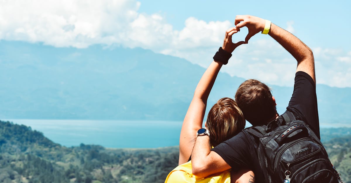 découvrez les secrets d'une relation épanouie et harmonieuse en couple. explorez des conseils pratiques, des astuces de communication et des idées pour renforcer la complicité et l'amour au quotidien.