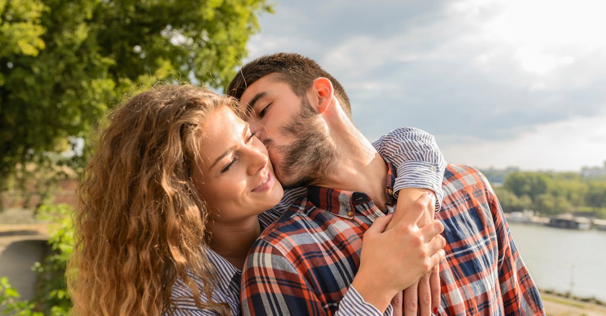 découvrez les secrets d'une relation épanouissante : conseils, astuces et témoignages pour renforcer les liens amoureux et vivre pleinement votre vie de couple.