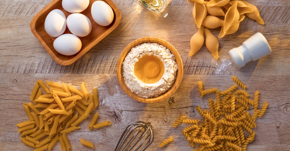 découvrez l'univers créatif de la pâte à sel ! apprenez à réaliser des objets décoratifs et des cadeaux personnalisés grâce à des recettes simples et des astuces pratiques. idéal pour les activités manuelles en famille ou entre amis, la pâte à sel est un matériau facile à travailler et économique.