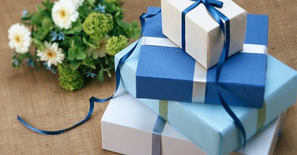 découvrez une sélection unique de cadeaux pour toutes les occasions : trouvez l'inspiration idéale pour faire plaisir à vos proches, amis ou collègues avec des idées originales et personnalisées.