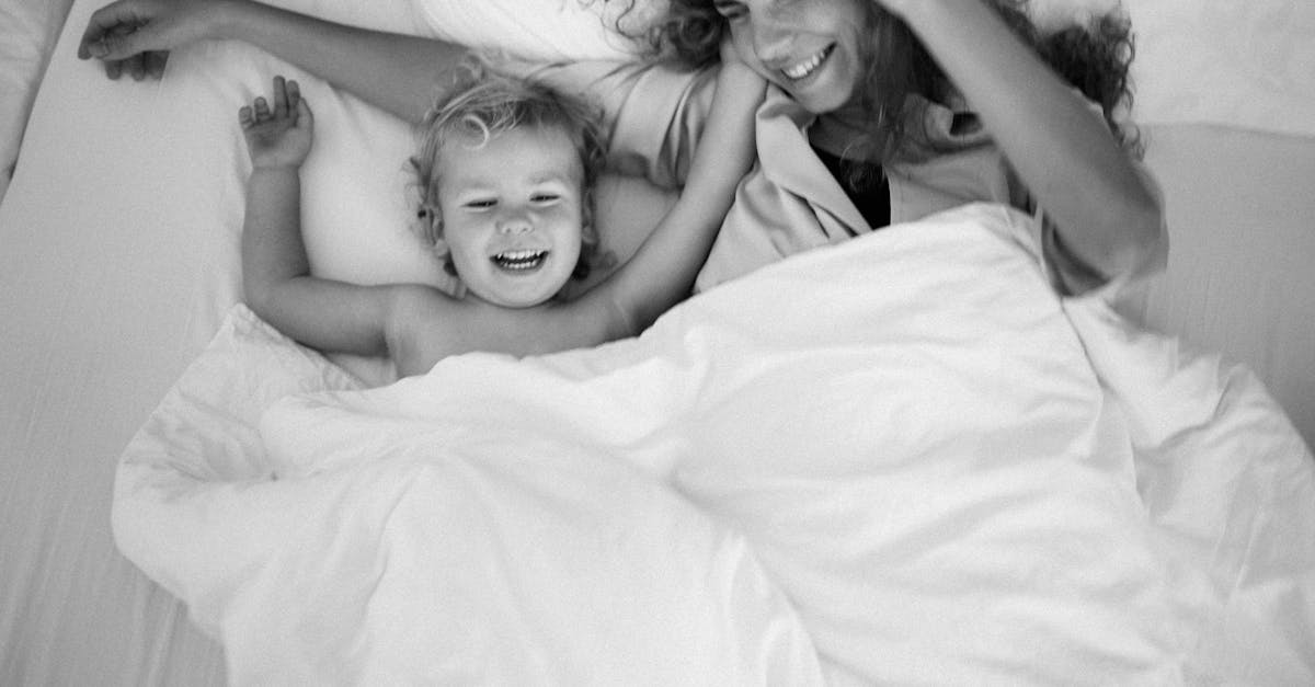 découvrez la puissance et la tendresse de l'amour maternel, ce lien unique et inconditionnel qui unit une mère à son enfant et façonne leur vie pour toujours.