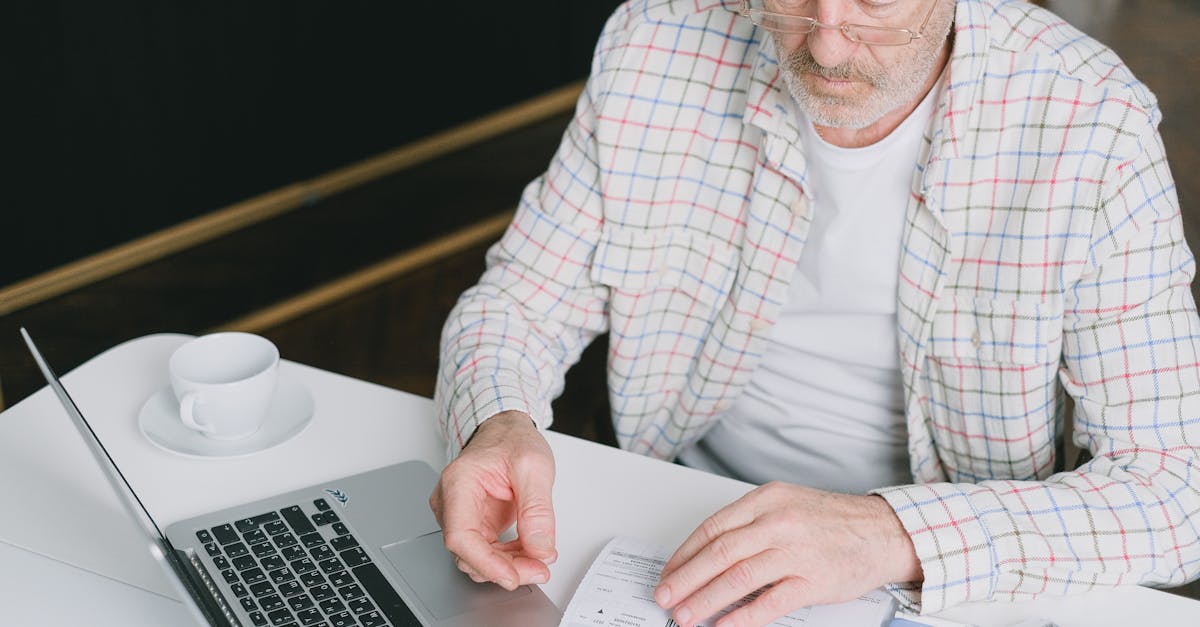 découvrez tout sur la pension : types, fonctionnement, démarches, conditions d’obtention et conseils pour bien préparer votre retraite en toute sérénité.