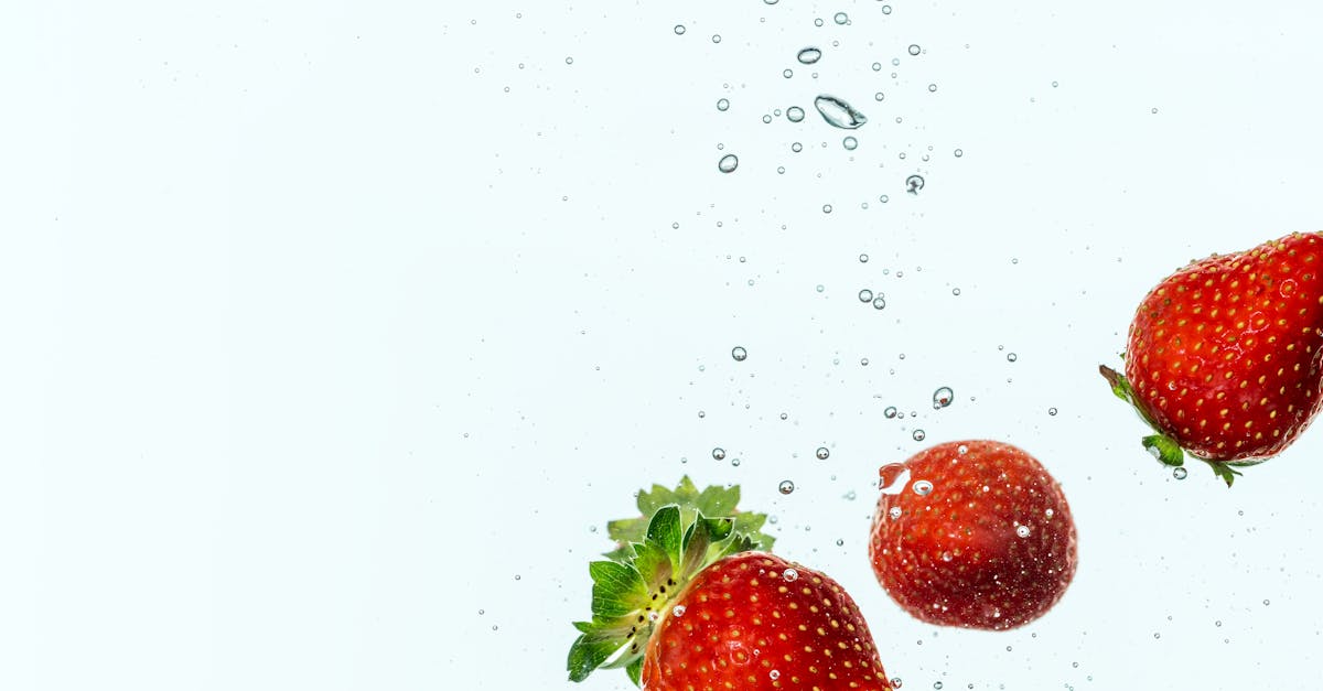 découvrez ce que sont les strawberry legs, leurs causes, et nos conseils efficaces pour prévenir et traiter ce problème de peau afin d’obtenir des jambes douces et uniformes.