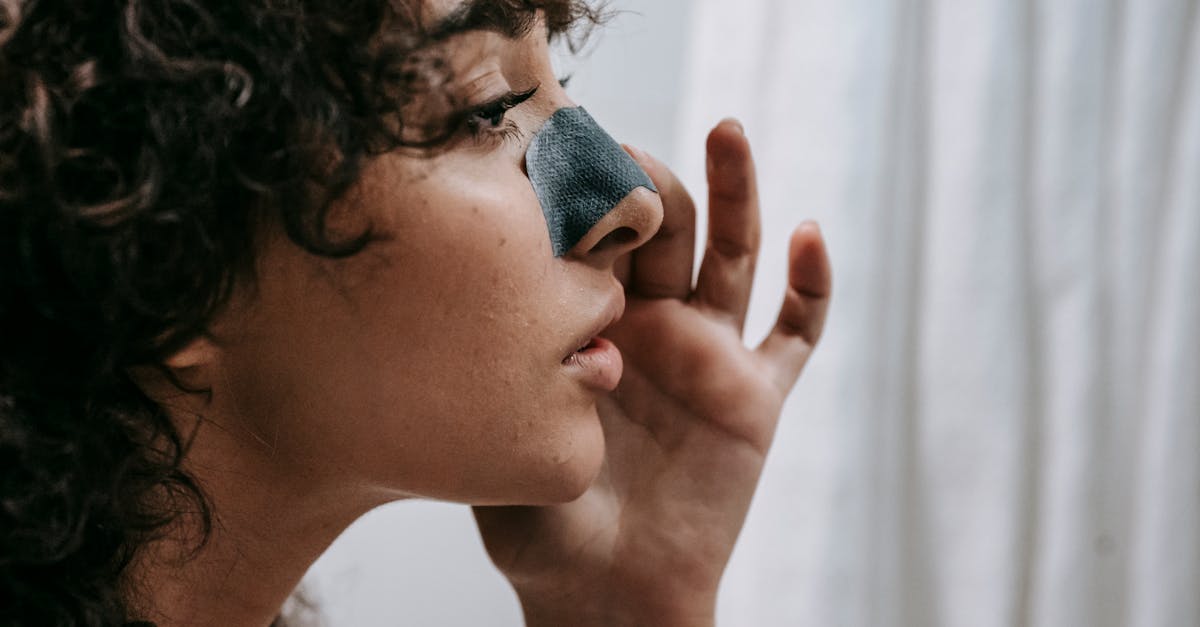 découvrez les causes des points noirs (blackheads), comment les prévenir et les meilleures solutions pour retrouver une peau nette et sans imperfection. conseils d'experts et soins efficaces.