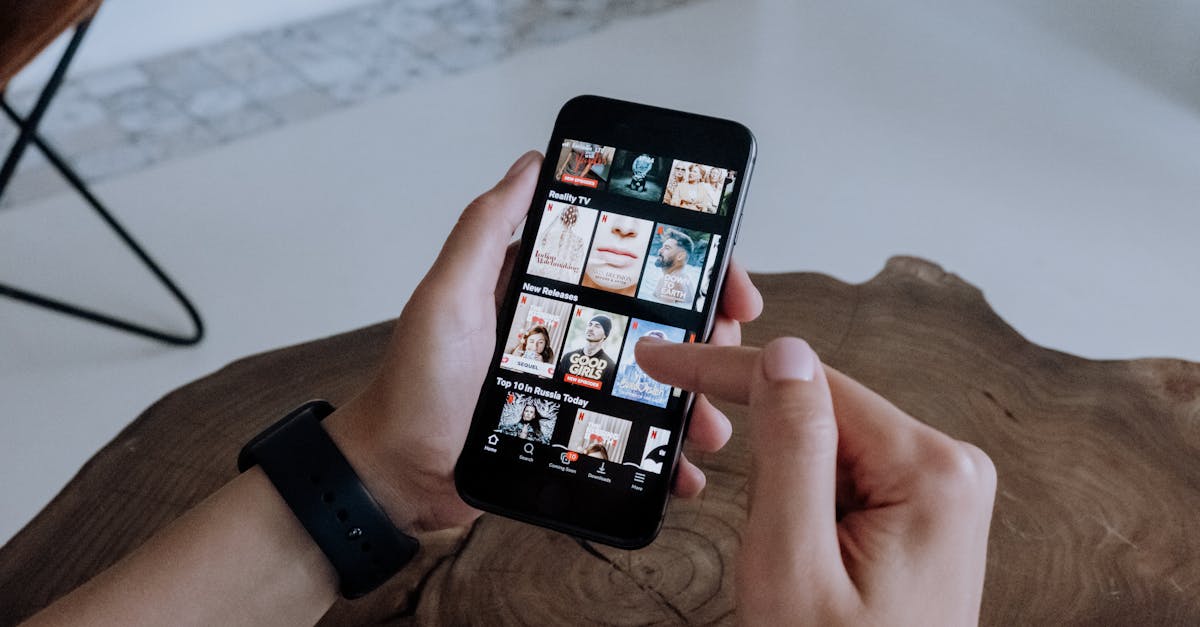 découvrez netflix, la plateforme de streaming par abonnement qui propose un vaste catalogue de films, séries, documentaires et contenus originaux à regarder en illimité, où et quand vous le souhaitez.