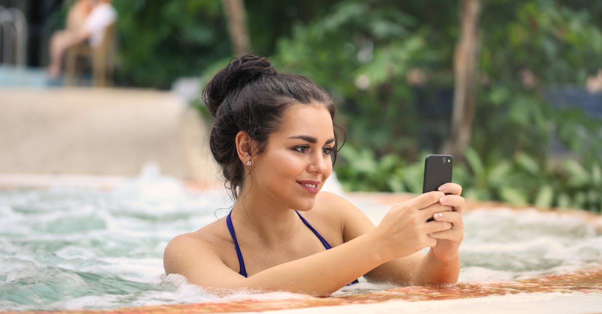 découvrez le nettoyeur de piscine sans fil, une solution pratique et efficace pour garder votre piscine propre sans effort. profitez d'une eau limpide grâce à cet appareil autonome et facile à utiliser.