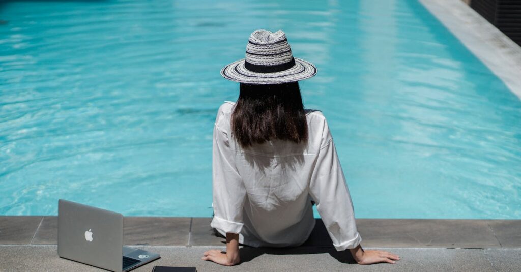 découvrez les avantages d'un nettoyeur de piscine sans fil : performance, autonomie et facilité d’utilisation pour une piscine propre sans effort.