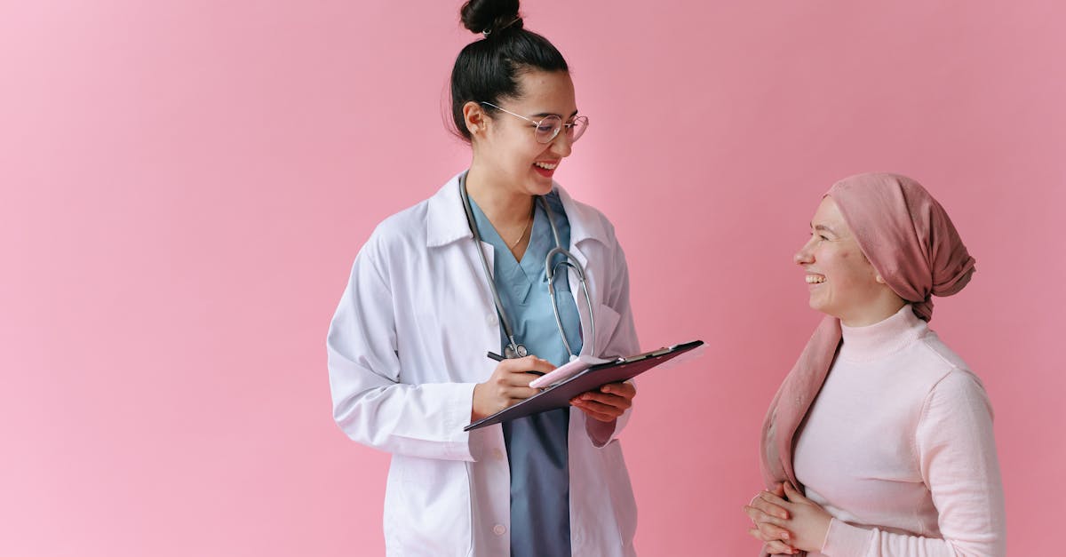 découvrez les causes, symptômes et traitements du cancer colorectal. informez-vous sur la prévention, le dépistage et les avancées médicales pour mieux comprendre cette maladie.