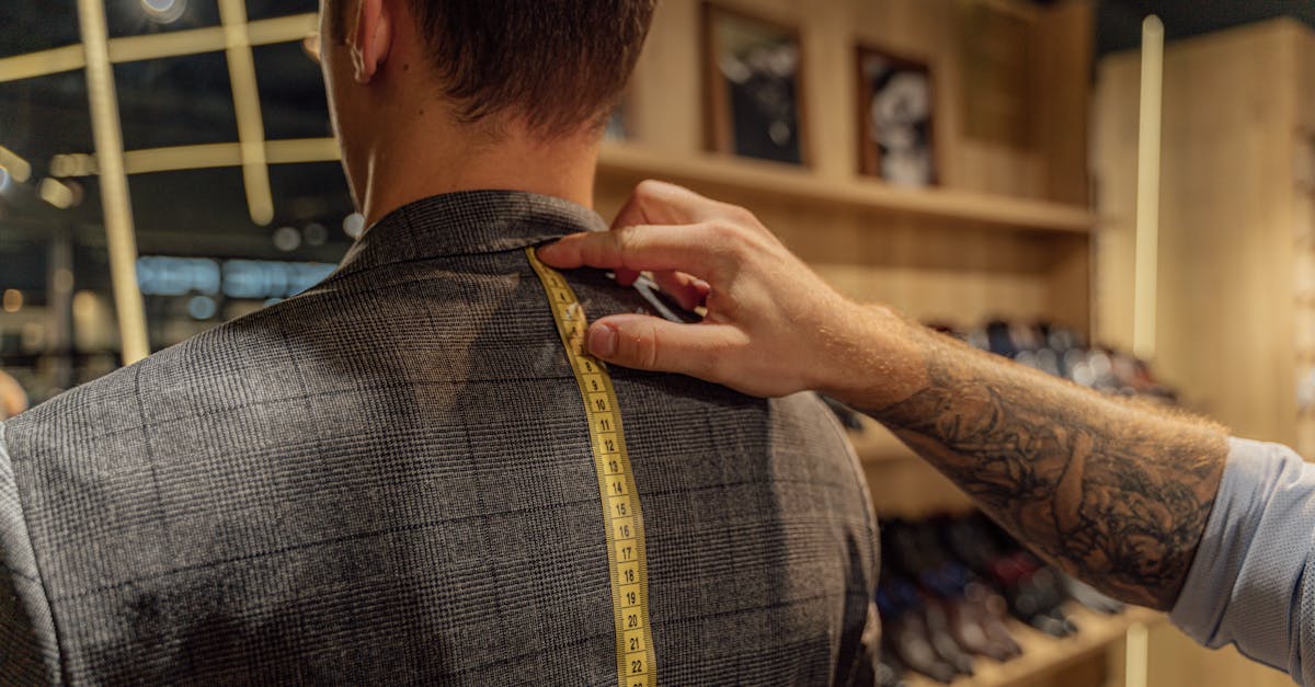 découvrez la personnalisation de vêtements sur-mesure : créez votre propre style avec des pièces uniques, adaptées à vos envies et votre morphologie. commandez facilement vos habits personnalisés en ligne.