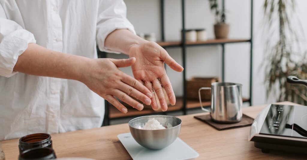 découvrez comment préparer de la pâte à sel maison facilement ! cette activité créative est idéale pour les enfants et permet de réaliser de jolies décorations ou souvenirs personnalisés, avec des ingrédients simples et naturels.