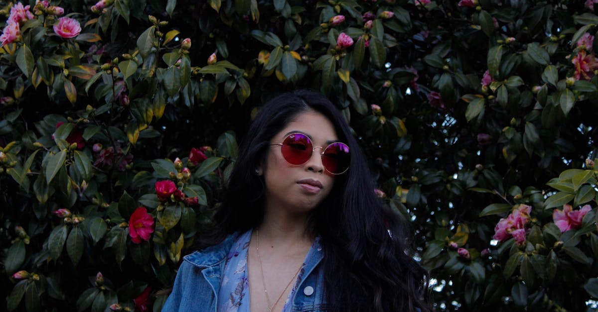 découvrez les nuances de caramel pour sublimer votre chevelure avec des reflets chauds et naturels qui illuminent votre visage.