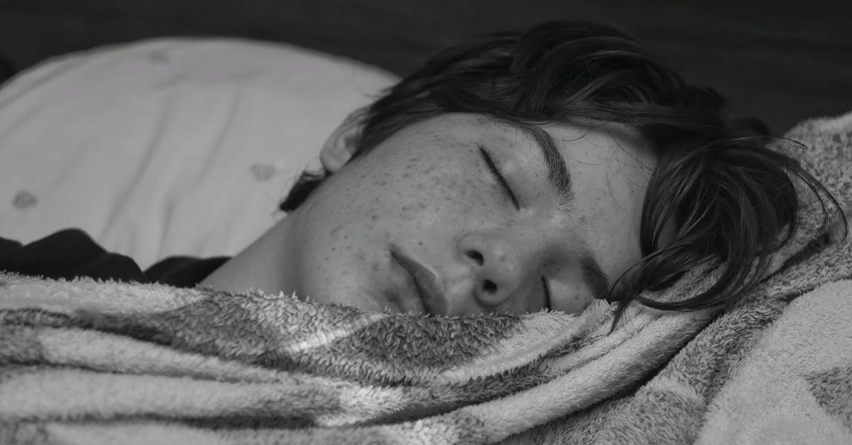 découvrez la signification des rêves avec des araignées et explorez ce que votre subconscient essaie de vous révéler grâce à 'spider dream'.