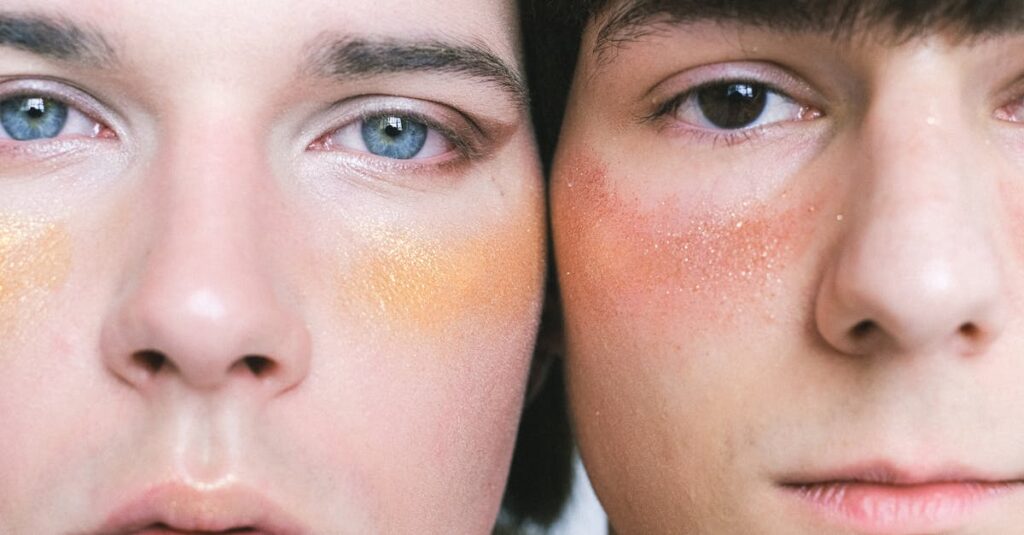 découvrez notre tutoriel de maquillage des yeux marron pour sublimer votre regard avec des teintes naturelles et élégantes.