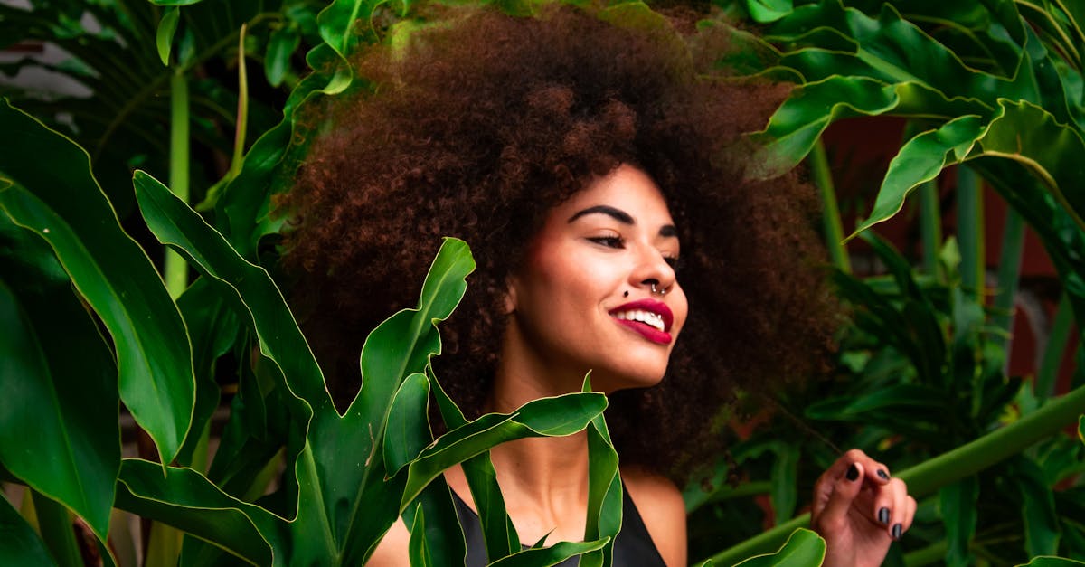 découvrez nos conseils et astuces pour prendre soin des cheveux bouclés, sublimer vos boucles naturelles et adopter les meilleures routines capillaires adaptées aux cheveux curly.