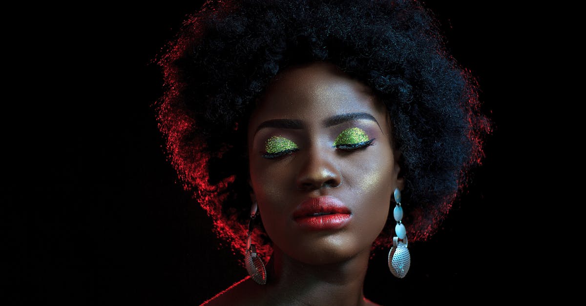 découvrez nos conseils et astuces pour sublimer vos cheveux bouclés, entretenir leur texture naturelle et adopter les meilleurs soins adaptés aux cheveux frisés.