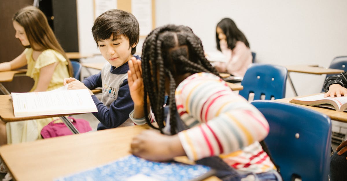 découvrez notre sélection de prénoms musulmans pour garçons en 2025, modernes et traditionnels, avec leurs significations inspirantes.